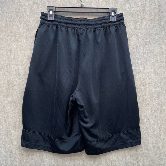 Men's Nike Black Dri Fit 22 inch Athletic Basketball Shorts, L - Picture 2 of 6